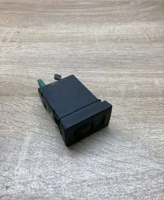 Volkswagen Golf IV Seat heating switch 1J0963563B