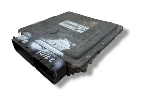 Volkswagen PASSAT B7 Engine control unit/module 03L906023FS 03L907425C