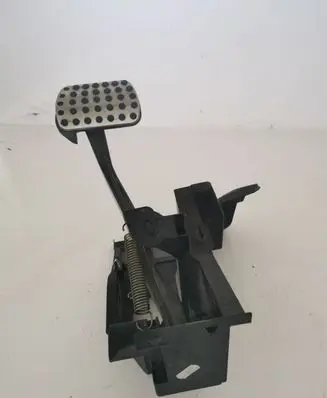 Mercedes-Benz CLK A209 C209 Brake pedal A2032902201