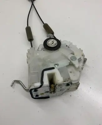 Honda FR-V Front door lock