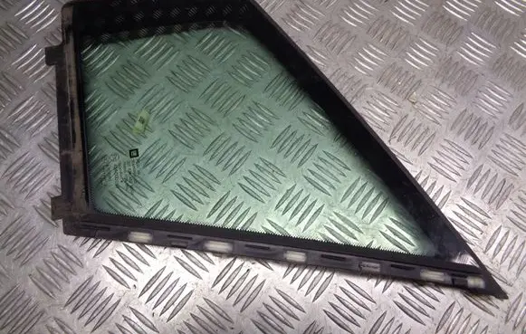 Opel Meriva B Rear side window