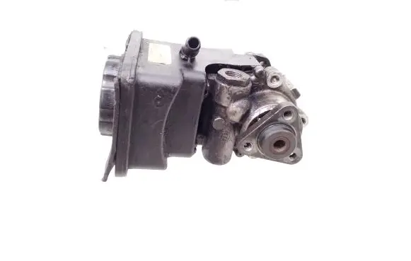BMW 5 E39 Power steering pump 91208F