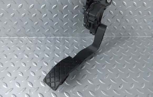 Audi A8 S8 D3 4E Accelerator throttle pedal 4E1723523B
