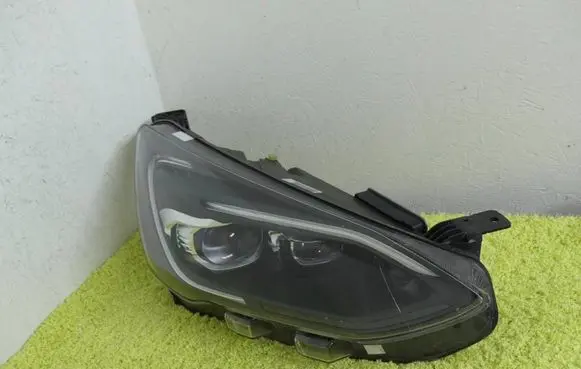 Ford Focus Headlight/headlamp JX7B13E016AJ