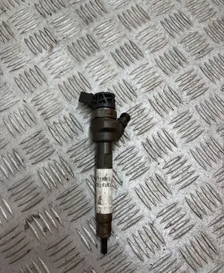 BMW 1 F20 F21 Fuel injector 7810702 0445110617