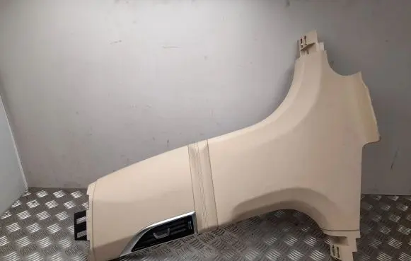 BMW 7 G11 G12 (B) pillar trim (top) 7355331