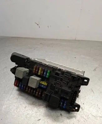 Mercedes-Benz E W211 SAM control unit 2115453901