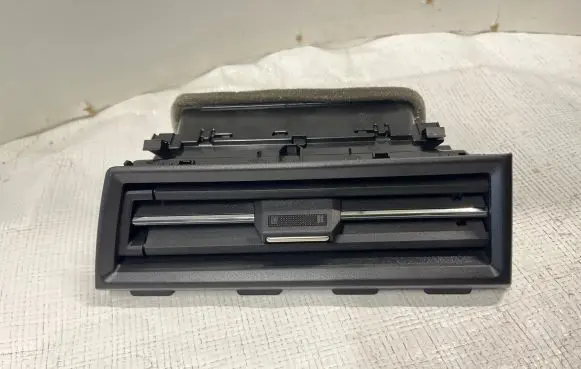 Seat Ibiza V (KJ) Dashboard side air vent grill/cover trim 6F1820902N 10384 00007