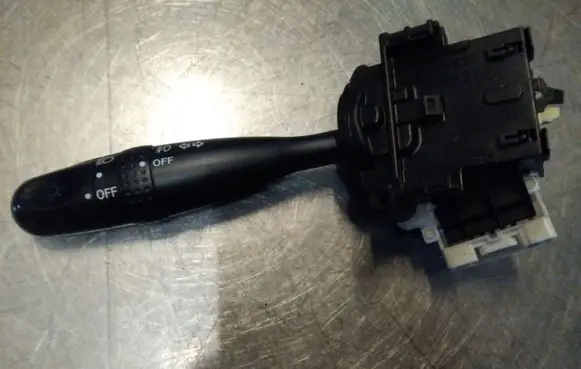 Toyota RAV 4 (XA20) Indicator stalk 42010173682