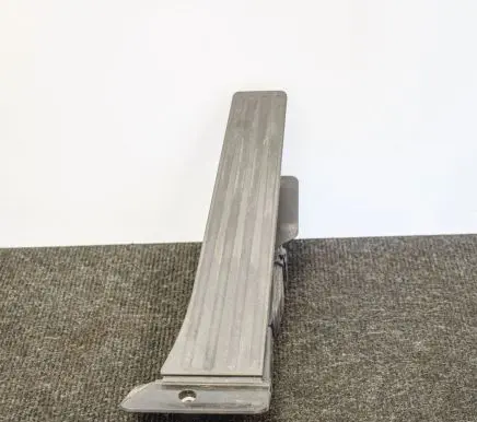 BMW 2 F22 F23 Accelerator throttle pedal 6853176