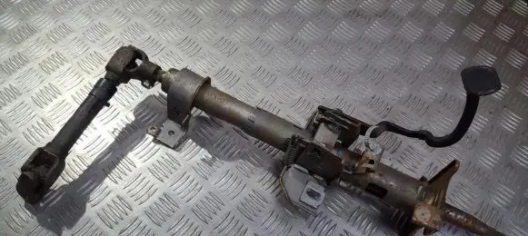 Hyundai Elantra Steering wheel axle