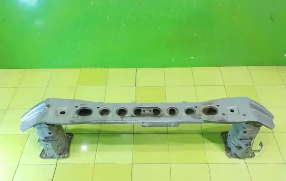 Ford Focus Front bumper support beam PRZOD 18AB13