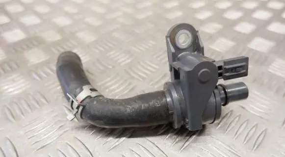 Toyota Highlander XU70 Engine coolant pipe/hose 16260F0140