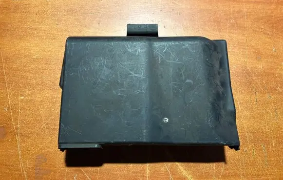 Volkswagen Polo Battery box tray cover/lid 6Q0915429D