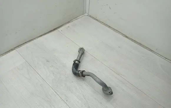 Audi A4 S4 B8 8K Turbo turbocharger oiling pipe/hose 03l145736f