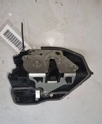 BMW X5 E70 Rear door lock 7202147