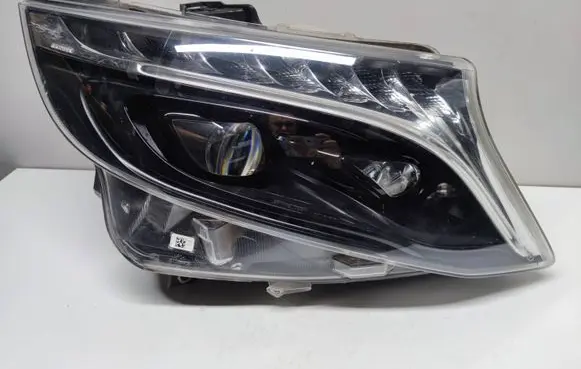 Mercedes-Benz V Class W447 Headlight/headlamp A4479063301