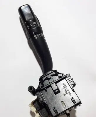 Toyota Avensis T250 Indicator stalk 8414005140