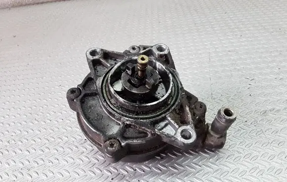 Audi A6 S6 C5 4B Vacuum pump 72218501
