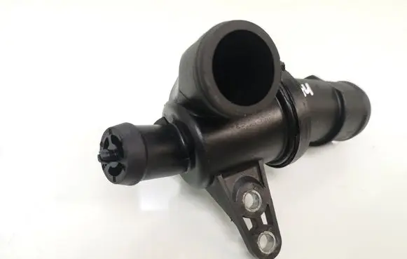 Mercedes-Benz B W245 Engine coolant pipe/hose A6402000415