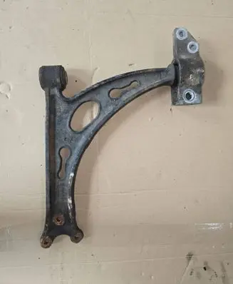 Volkswagen Touran I Front lower control arm/wishbone 1K0407153G
