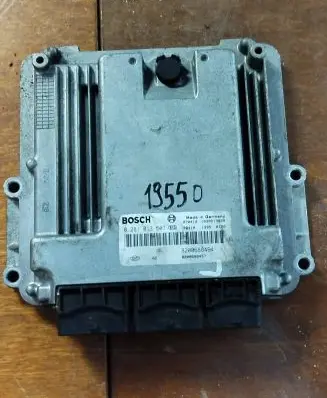 Renault Megane II Engine control unit/module 8200688494 0281013507
