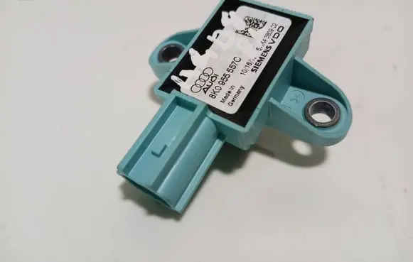 Audi A4 S4 B8 8K Airbag deployment crash/impact sensor 8k0955557c