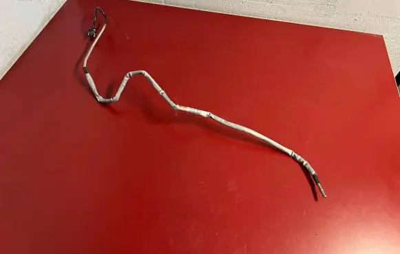 BMW X1 U11 Fuel line/pipe/hose 9894834