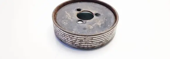 Volkswagen PASSAT B4 Water pump pulley 028121031E
