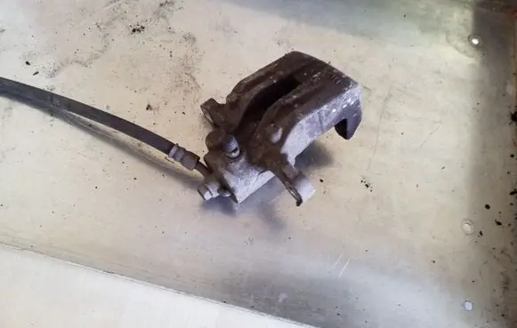 KIA Sportage Rear brake caliper