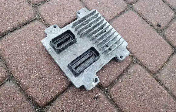 Opel Adam Engine control unit/module 12679198