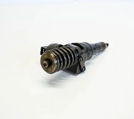 Volkswagen Golf V Fuel injector 038130073AG