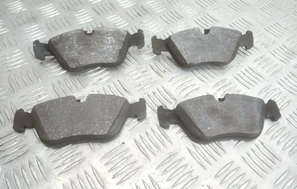 Volvo S70 V70 V70 XC Brake pads (front) 
