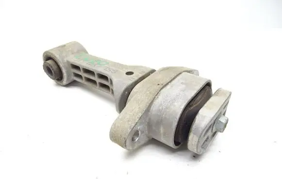 KIA Pro Cee'd I Engine mounting bracket 