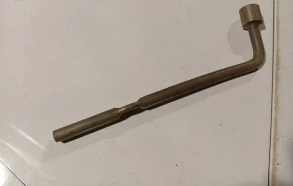 Honda Accord Wheel nut wrench 