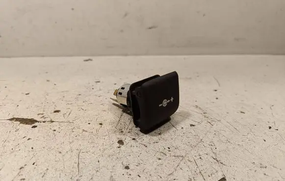 BMW X6 E71 12 V Socket (front) 