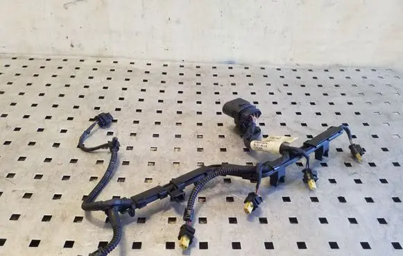 Skoda Yeti (5L) Fuel injector wires 06J971082B