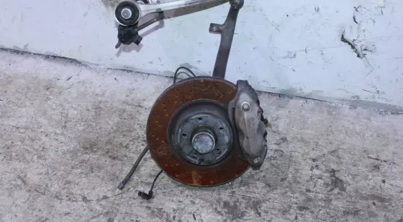 Mercedes-Benz S W221 Front wheel hub spindle knuckle