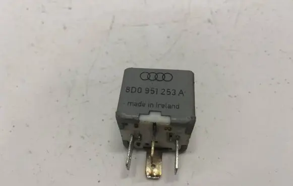 Audi A6 S6 C5 4B Other relay 8d0951253a 899313000