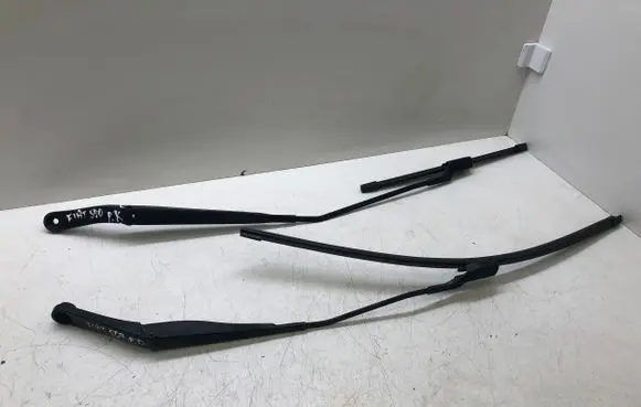 Fiat 500L Headlight wiper blade set 