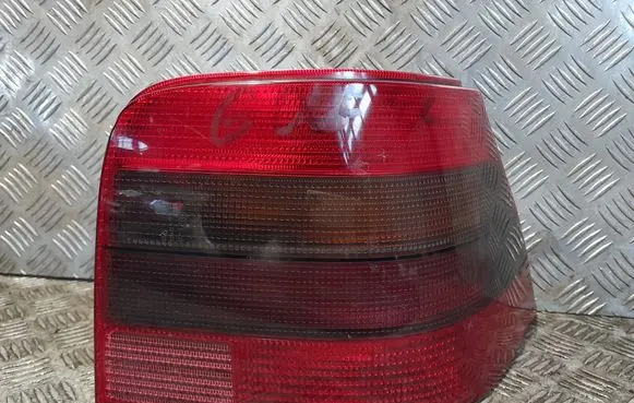 Volkswagen Golf IV Rear/tail lights 1j69451112t
