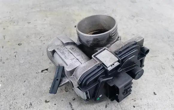 Citroen C4 I Throttle body valve 964792548050SMP1