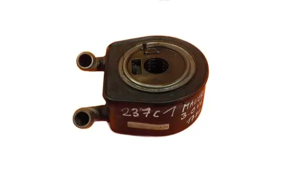 Ford Maverick Engine oil radiator 