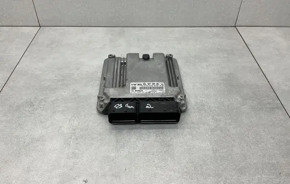 Audi Q3 8U Engine control unit/module 04L907309AB