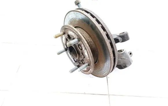 Front wheel hub