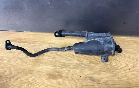 Opel Insignia A Oil breather separator 70330335