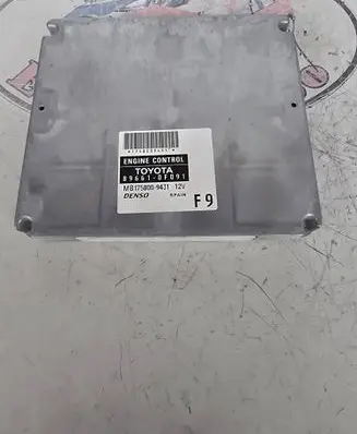 Toyota Corolla Verso AR10 Engine control unit/module 1758009431 896610F091 MB1758009431