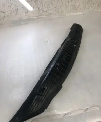 Skoda Kamiq Fender end trim 654821112