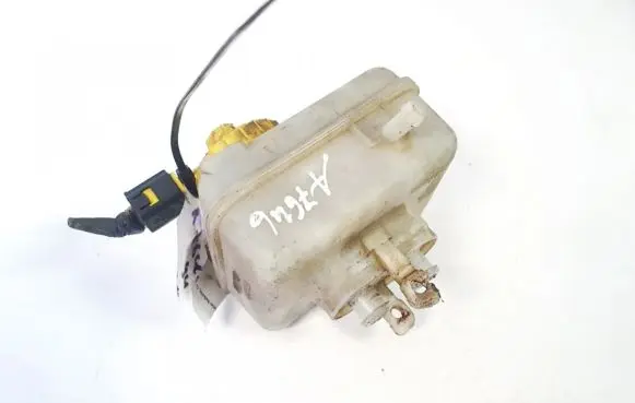 Brake fluid reservoir