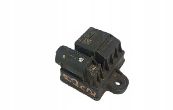 Glow plug pre-heat relay